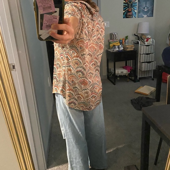 button down - Picture 2 of 6